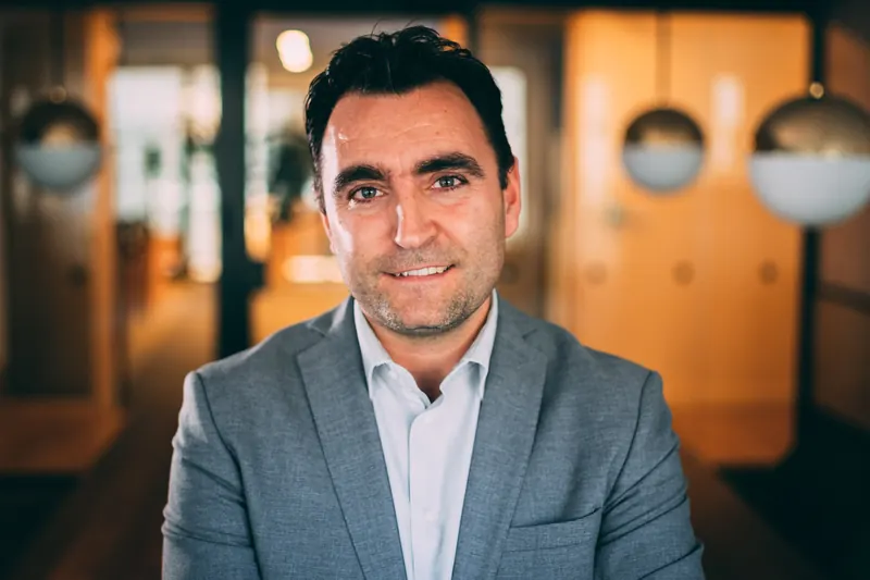 Thierry Pires, consultant IA marketing, à Paris